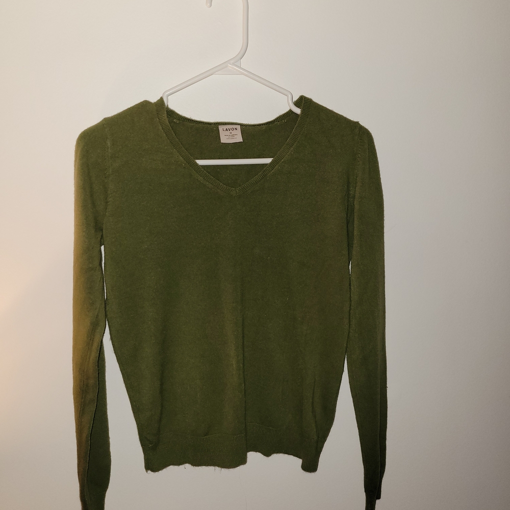 Lavon Olive V-Neck Women's Sweater